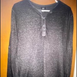 Thin long sleeve shirt
